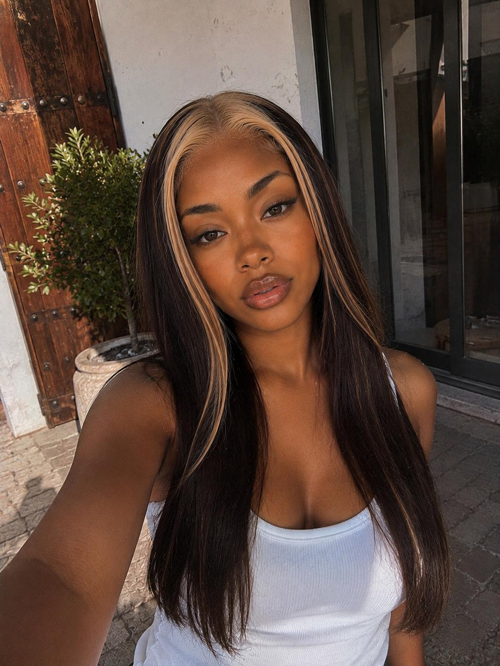 Perruque Bio en Cheveux Longs et Lisses pour un Look Naturel et Élégant